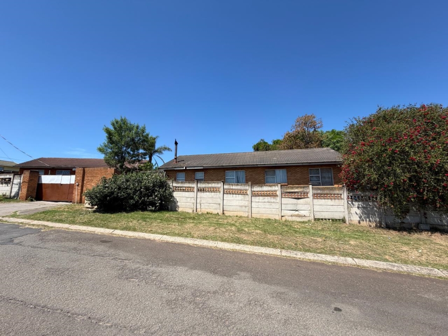 20 Bedroom Property for Sale in Southernwood Eastern Cape